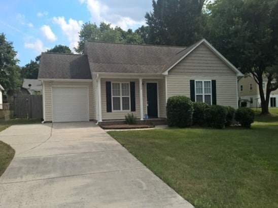 Building Photo - 344 Elmwood Dr