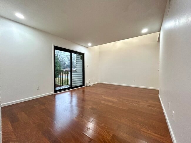 Photo - 1625 Merry Oaks Rd Unidad D