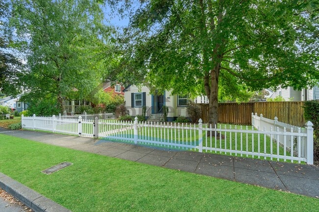 Photo - 2025 Move-in Special: $500 Off First Month...