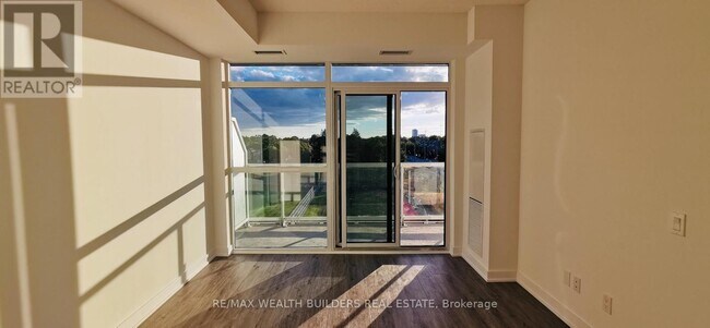 Photo - 251 Manitoba St Unit 620