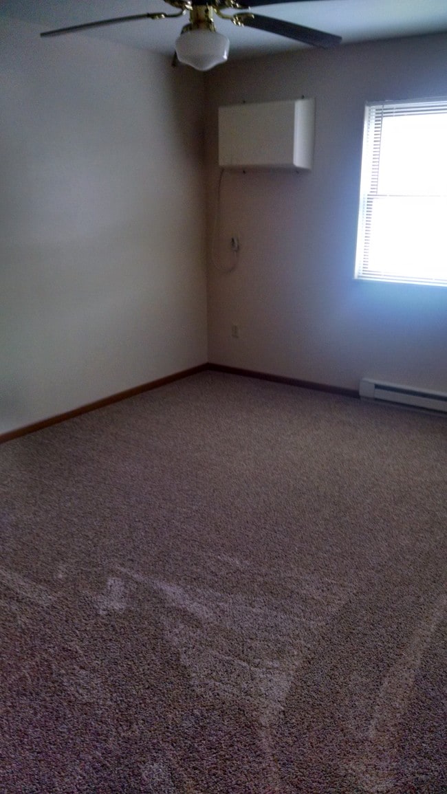 Photo - Rivertrail Apartments