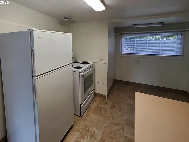 Photo - 21-27 NE 5th St. Unit 21