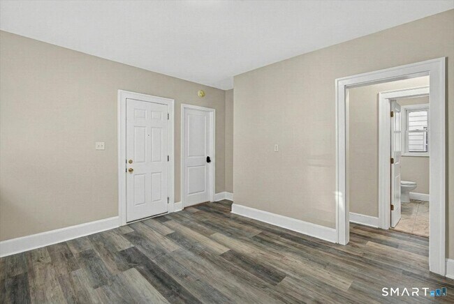 Photo - 38 Bristol St Unit 2