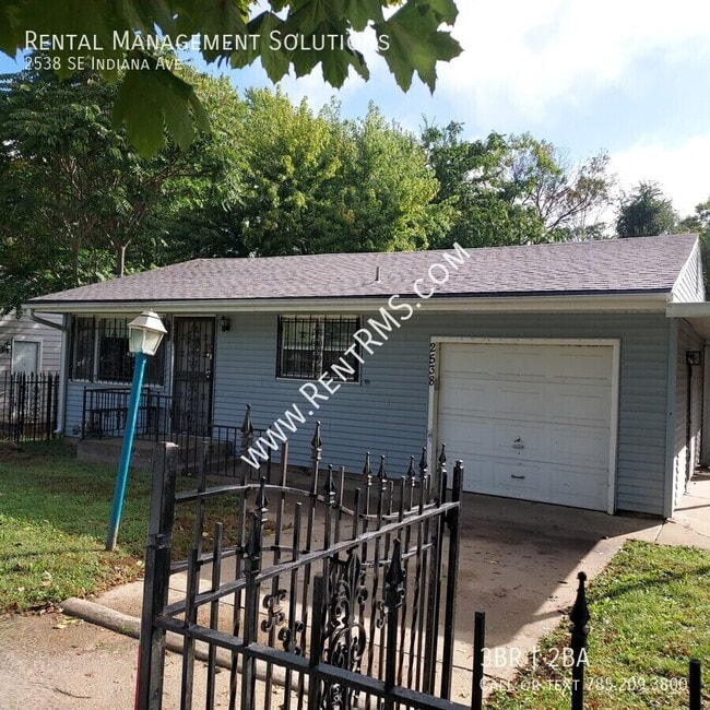 Building Photo - 2538 SE Indiana Ave Rental