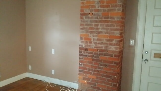 Photo - 30 Oxford St Unit 2