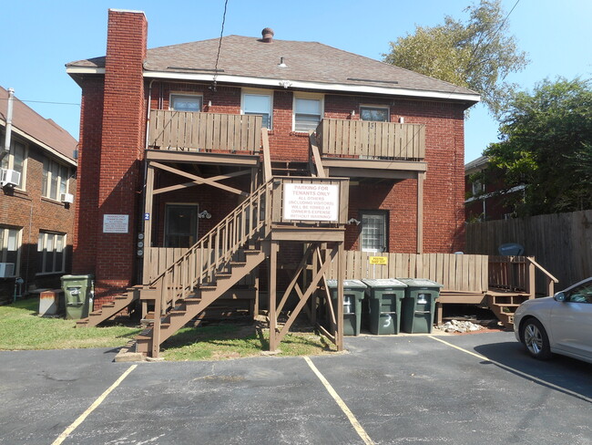 Photo - 1855 Poplar Ave Apartment Unit 4