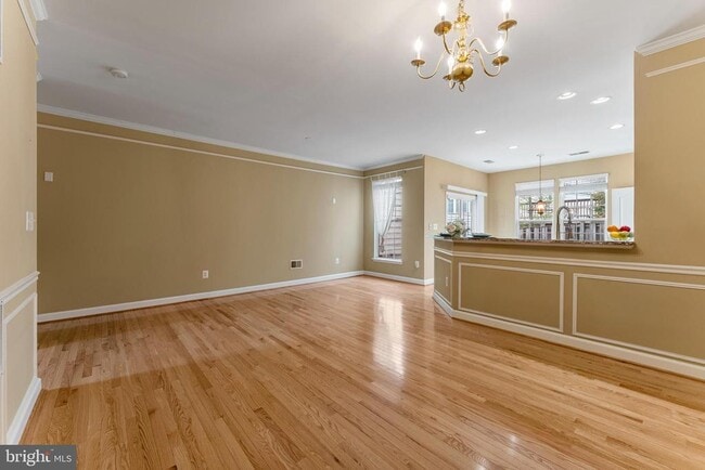 Photo - 6002 St Hubert Ln