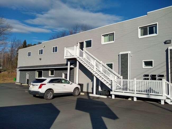 Building Photo - 100 S Main St Unit 1 Rental