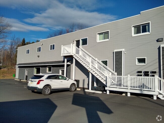 Building Photo - 100 S Main St Unit 1 Rental