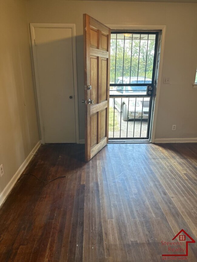 Photo - 3710 Central Ave Apartment Unit A