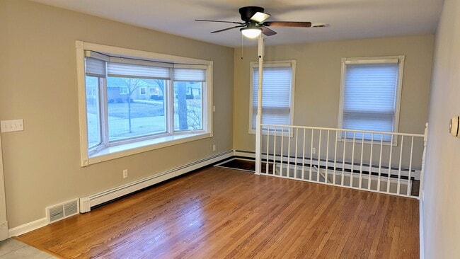 Photo - 5354 N Lydell Ave