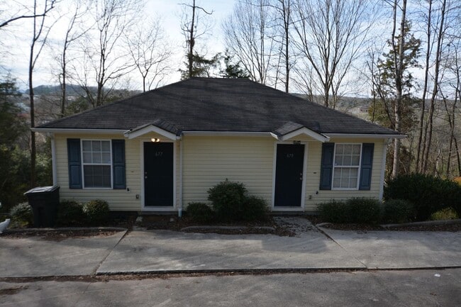 Building Photo - 689 Highland Dr SW Unit 687