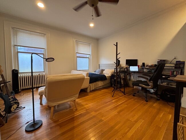 Photo - 85 Charles St