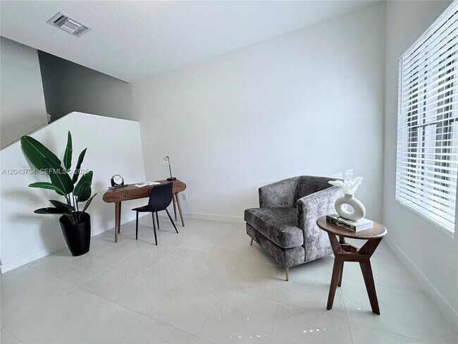 Photo - 6007 Coralberry St