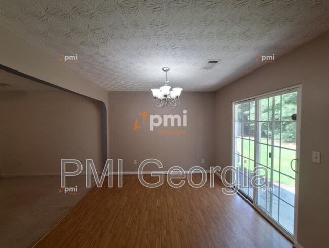 Photo - 636 Georgetown Ct Townhome