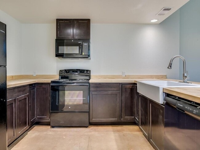 Photo - 110 S Main St Unit 104