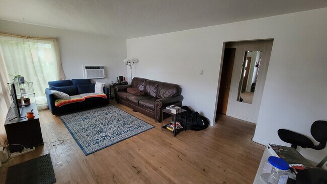 1039 S Taft Hill Rd