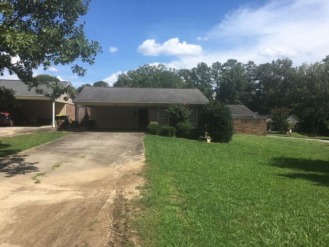 Building Photo - Nice 2/2 Home in West Rome $1095