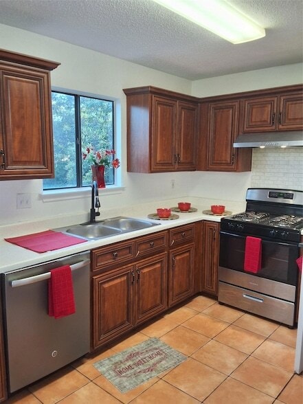 Photo - 1207 Crupp Ct