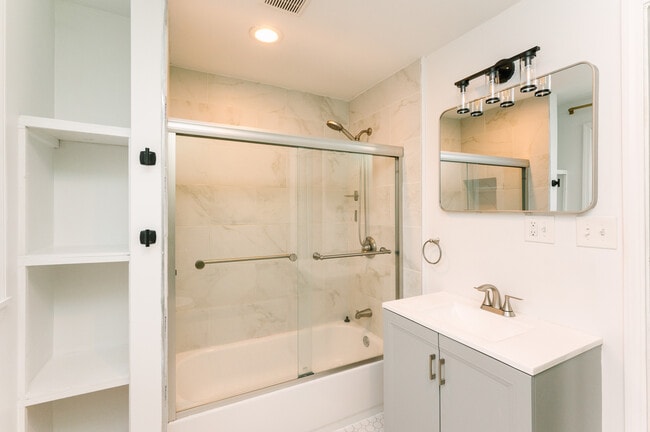 Photo - 118 Brim Way