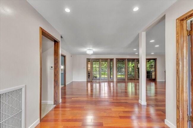 Photo - 16553 Hartsook St