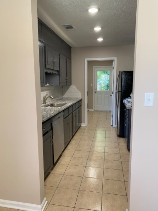 Photo - 1103 W Myrtle St Unit A