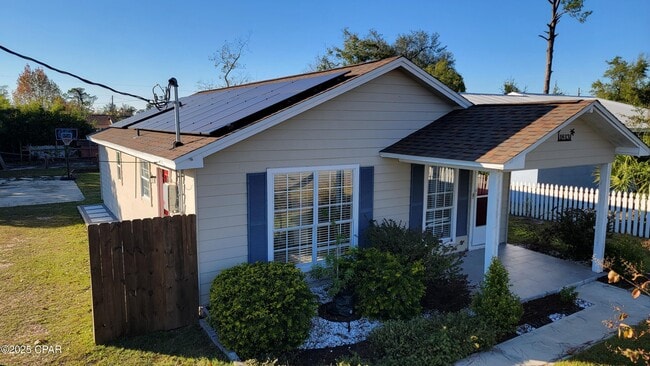 Photo - 1813 Arthur Ave