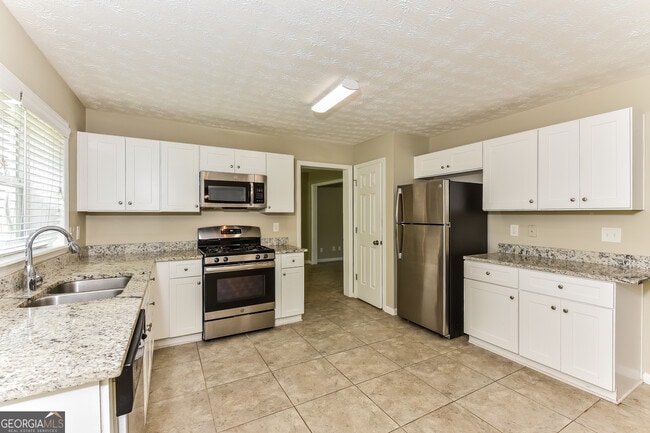 Photo - 3909 Wintersweet Dr