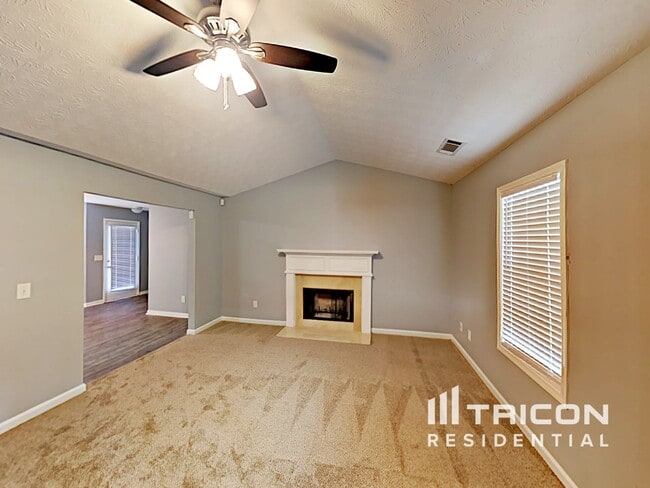 Photo - 140 Oak Meadows Dr