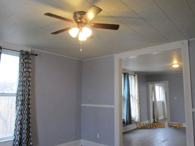 Photo - 307 S Ash St