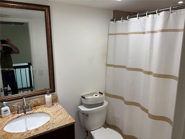 Photo - 1011 N Hiatus Rd