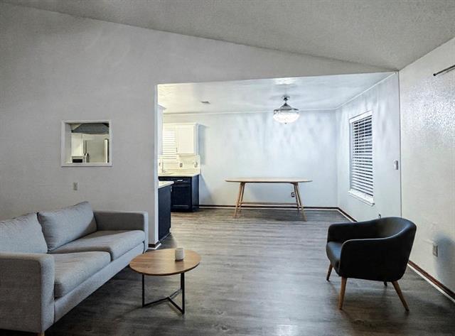 Photo - 6205 Maple Springs Dr