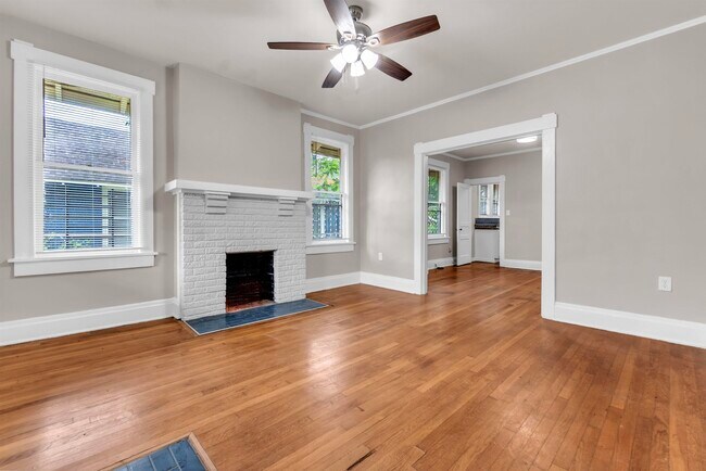 Photo - 342 N Claybrook St