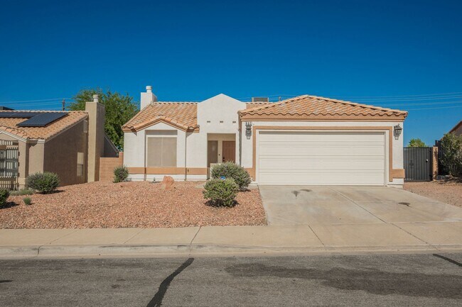 Building Photo - Henderson Single Story with Private Pool and RV Gate