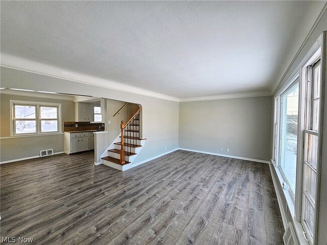 Photo - 9516 Alexander Rd