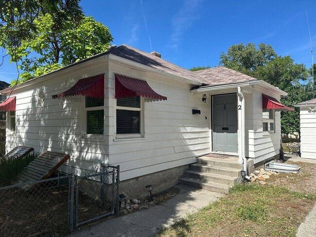 Fantastic Bench Location! Close to BSU and... - Fantastic Bench Location! Close to BSU and... House