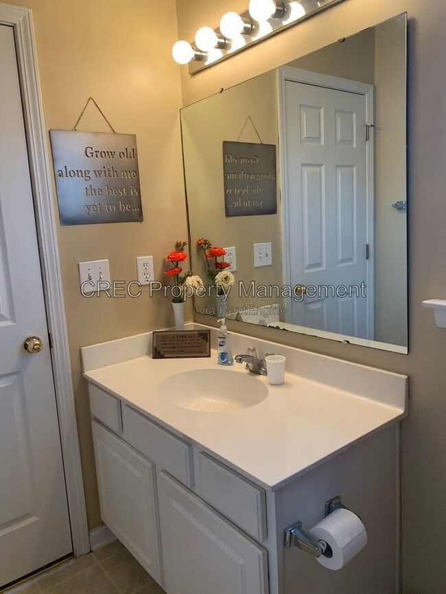 Photo - 5024 Holdsworth Dr