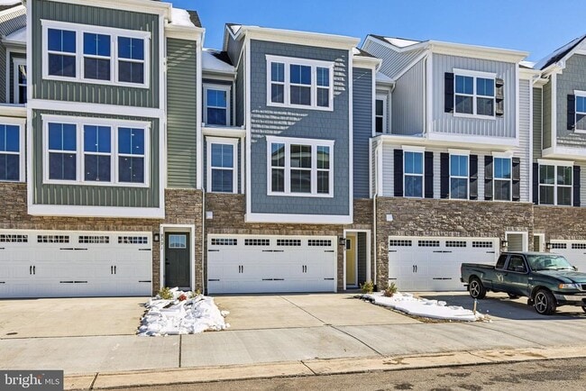 Photo - 9389 Edenderry Dr