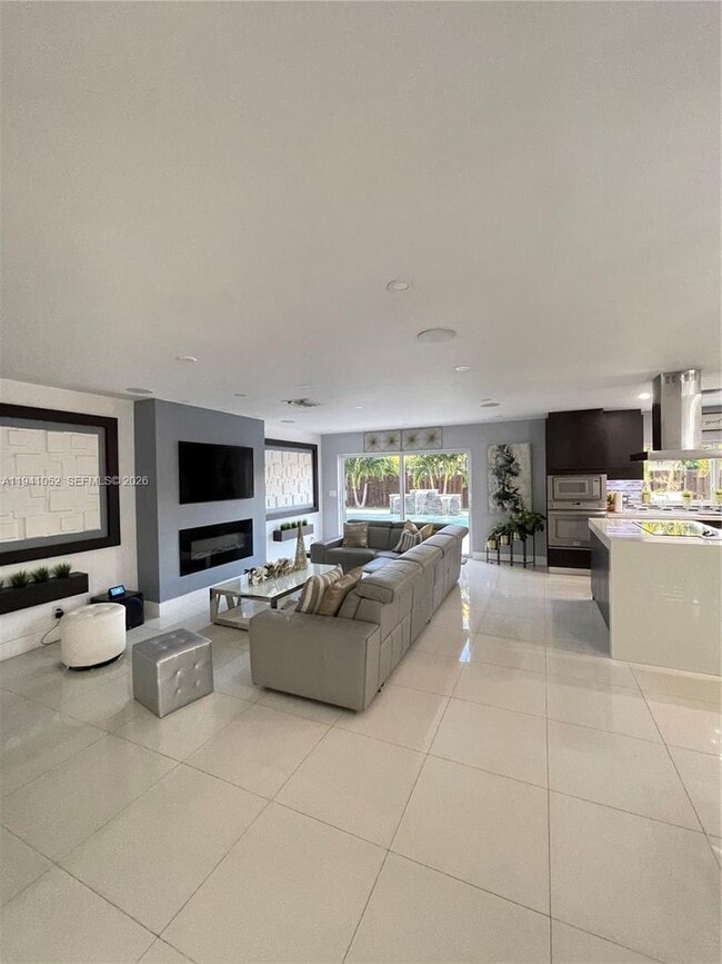 Photo - 6901 NW 82nd Ct