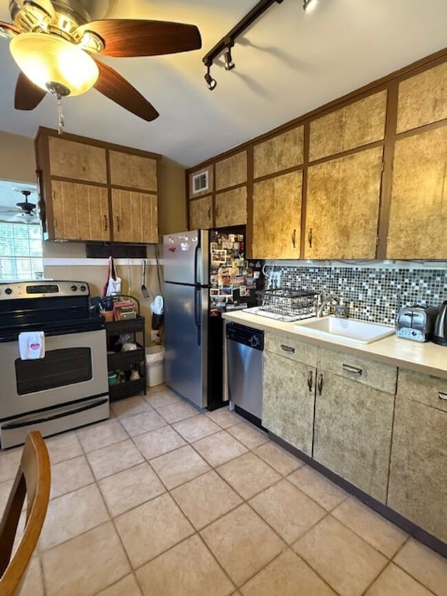 Photo - Downtown Bungalow