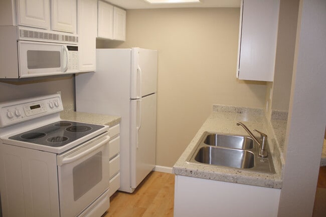 Photo - 9950 SE Talbert St Unit 9950 SE Talbert