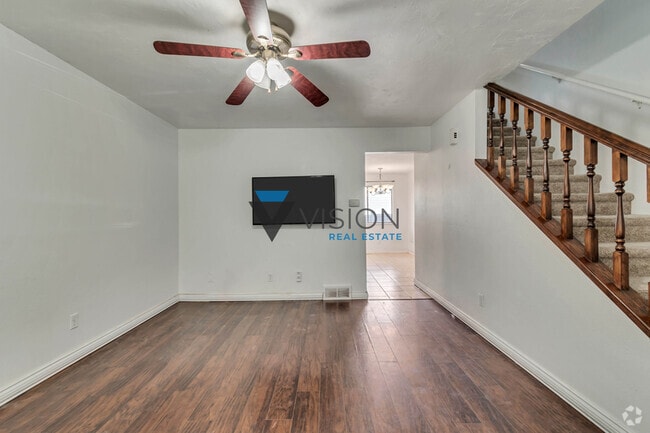 Building Photo - 131 E 500 S Rental