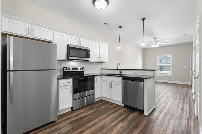 Photo - 215 Notgrass Rd