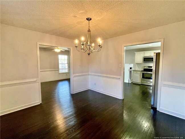 Photo - 239 Yorkshire Dr