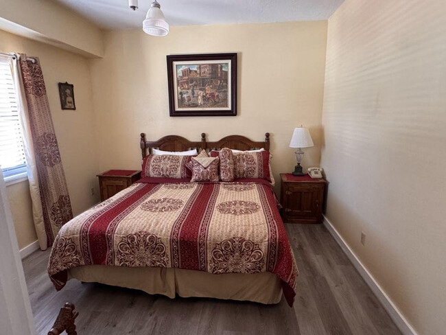 Photo - 300 Main St Unidad ID1265985P