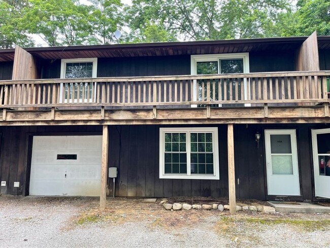 1952 Koons Rd