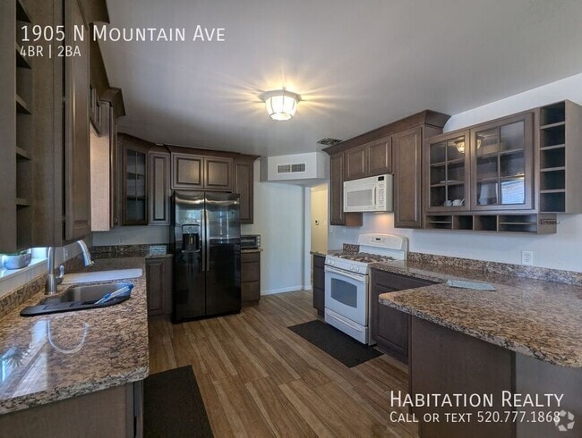 Building Photo - 1905 N Mountain Ave Rental