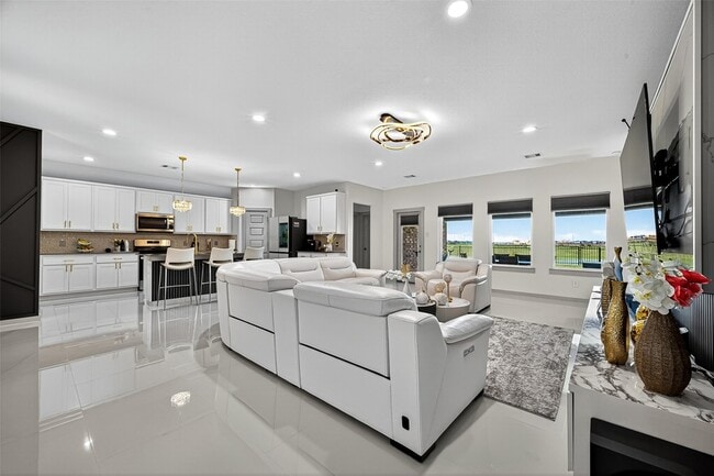 Building Photo - 31410 Hexan Hts Ln