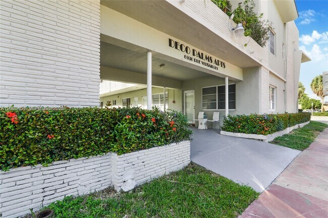 Photo - 6930 Rue Versailles Dr Unidad 18