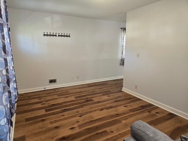 Photo - 1536 Arling Ave